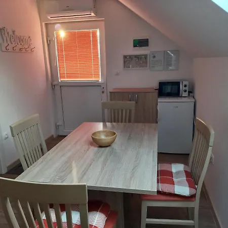 Marjetka * Zirovnica