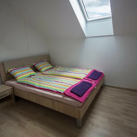 Marjetka * Zirovnica