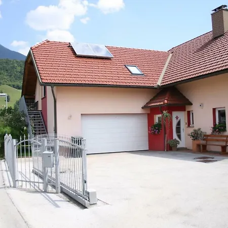 Marjetka Apartman Zirovnica