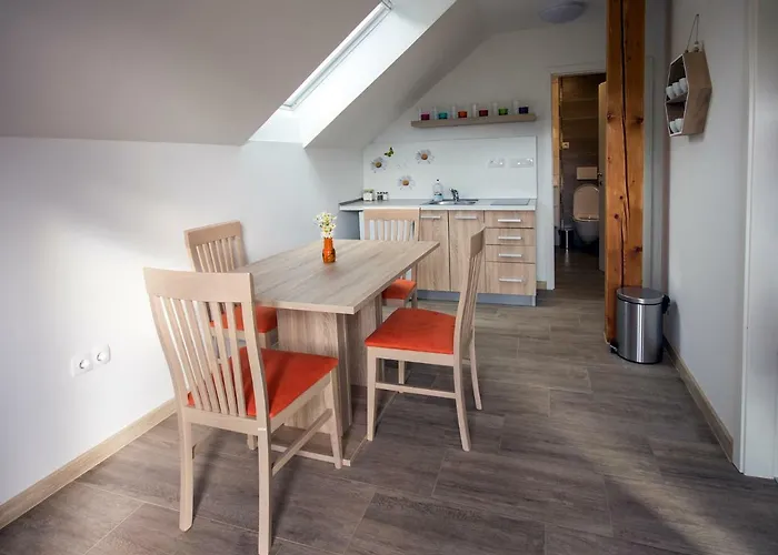 Appartement Marjetka Zirovnica