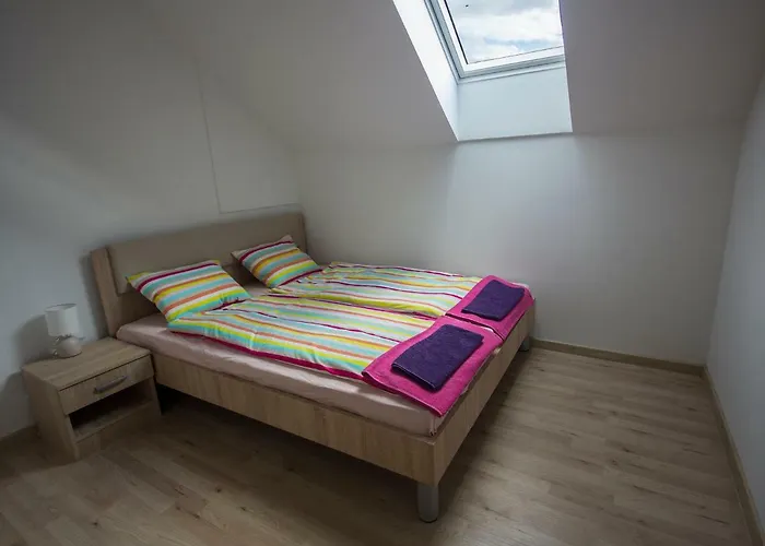 Marjetka * Zirovnica